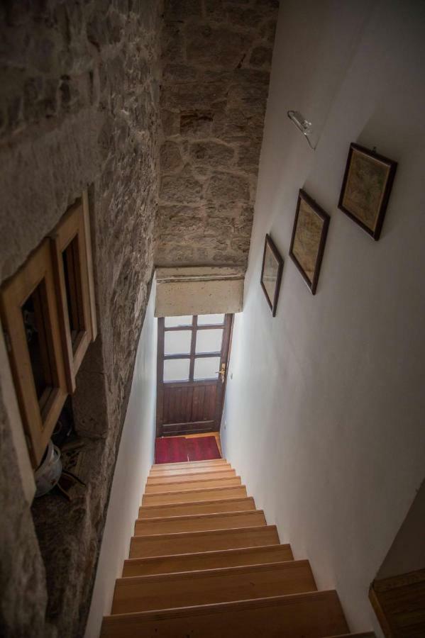 Old House Apartment Vodice Bagian luar foto
