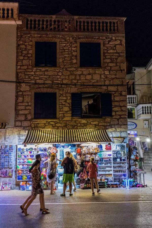 Old House Apartment Vodice Bagian luar foto